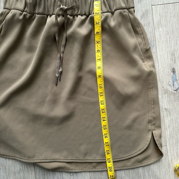 Lululemon Athletica On The Fly Brown Tan Skirt Medium - Picture 8 of 8